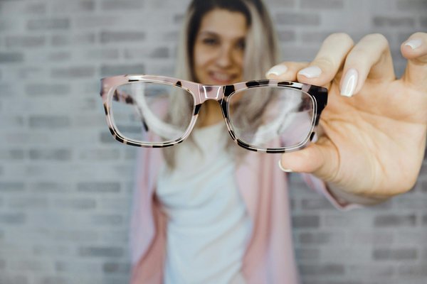 Lunettes de vue pour femme : élégance et confort nathalie blanc